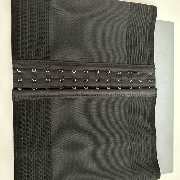 Hook & Eye Waist Trainer *NEW* Size Large - Picture 4 of 5